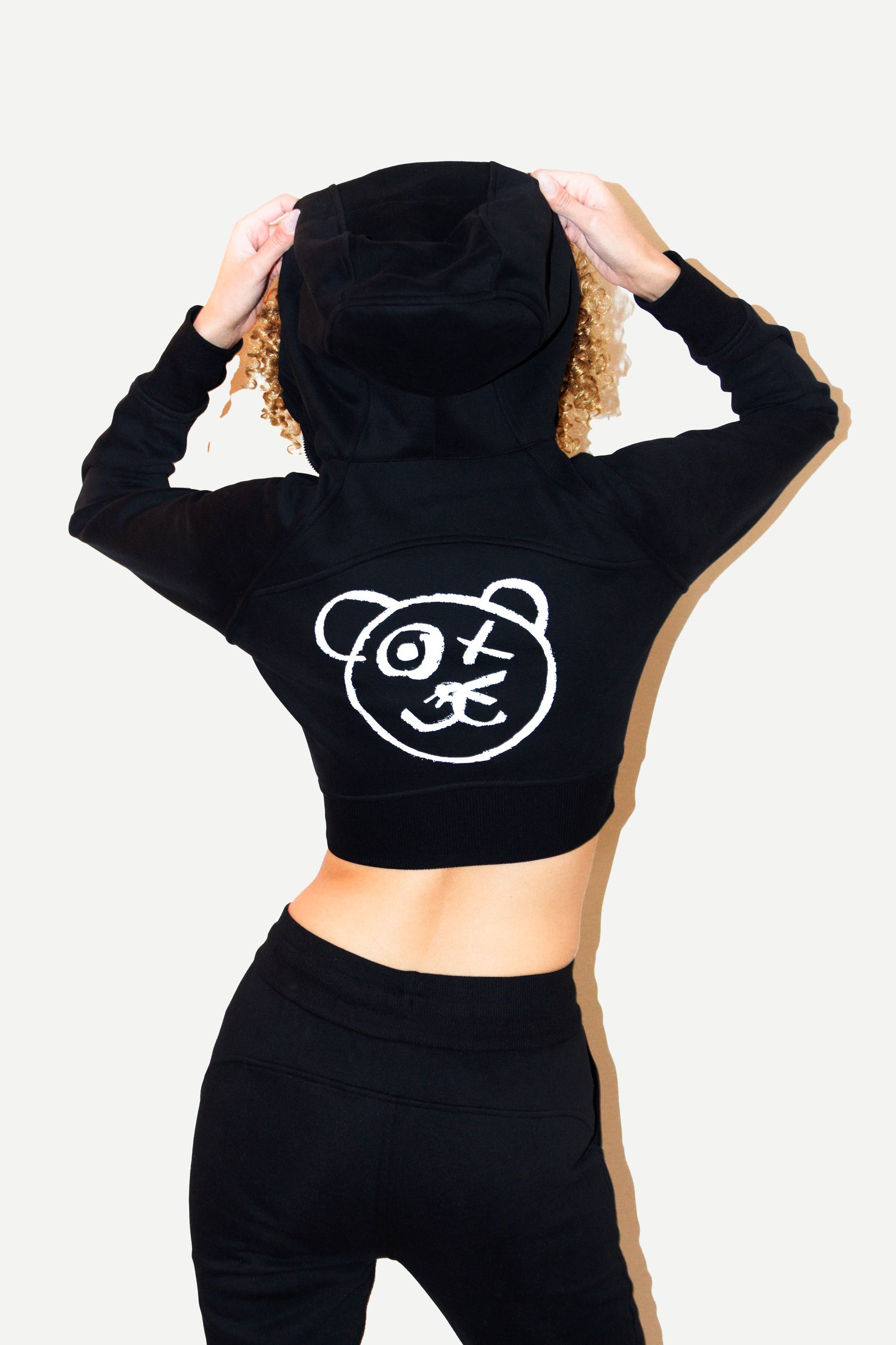 Graffiti Bear | Noir Crop Hoodie Jacket