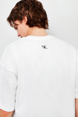 Universal Fit Graffiti Baby Bear White Organic Cotton Black Chain Link Embroidery Tee