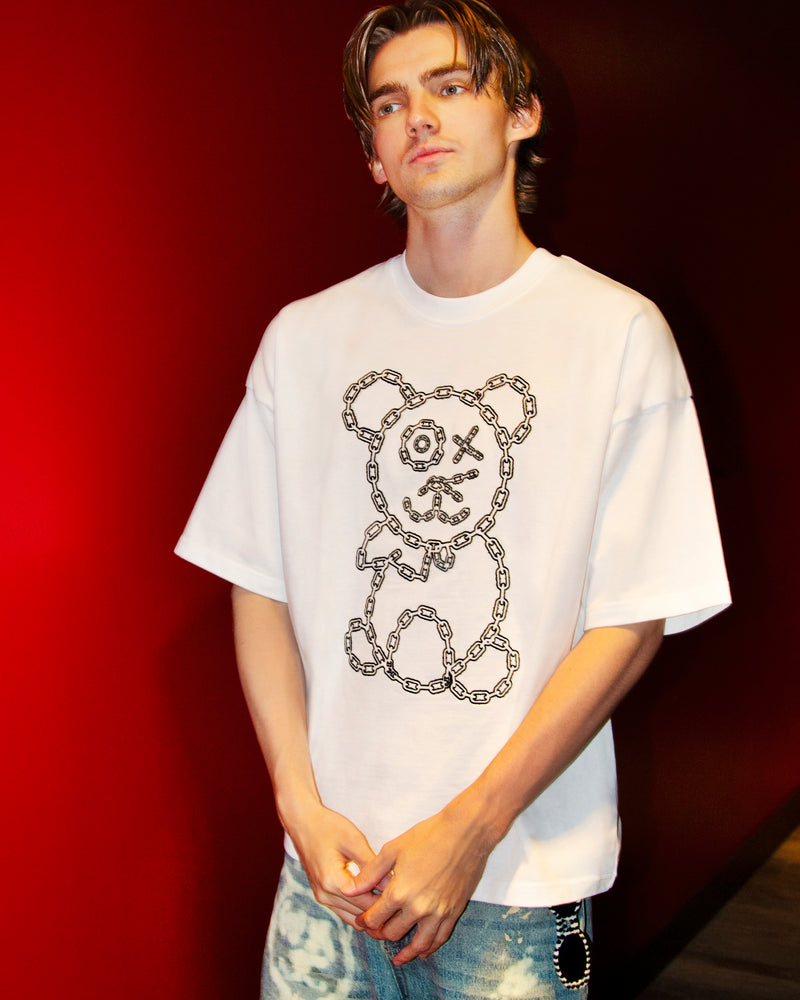 Universl Fit Graffiti Baby Bear White Organic Cotton Black Chain Link Embroidery Tee