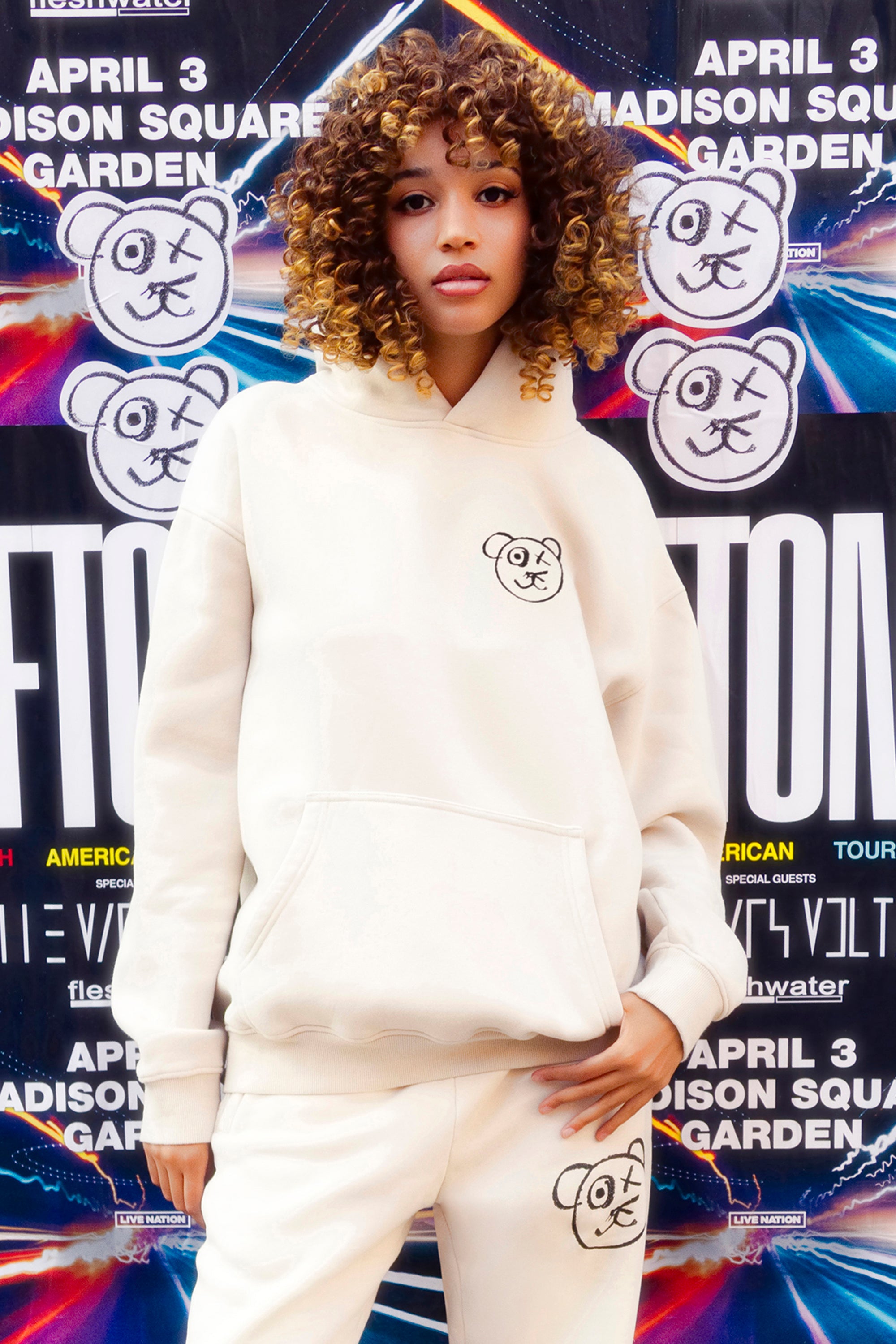 Graffiti Bear Cotton Cream Vintage Wash Hoodie – xilonablue