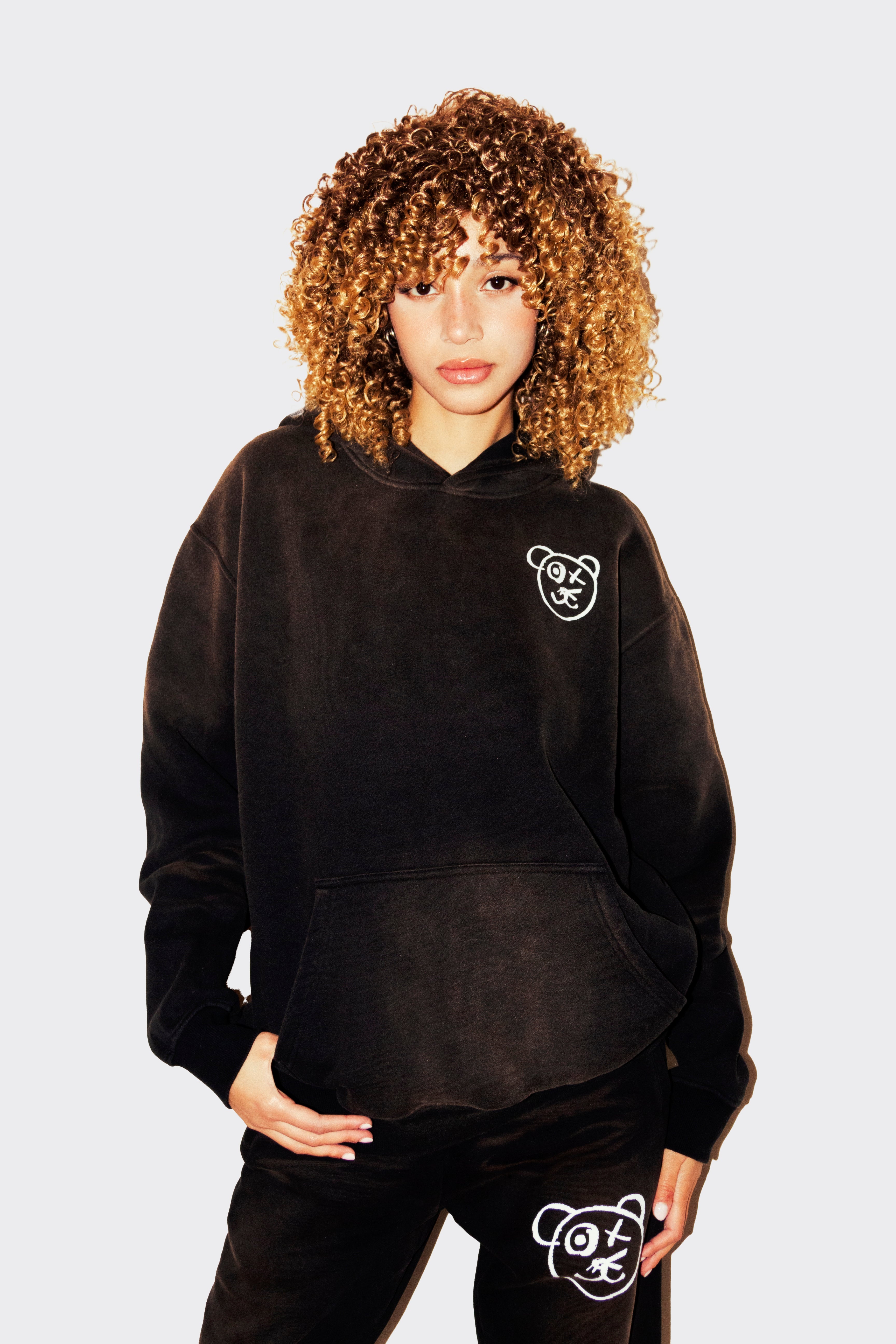 Graffiti Bear Cotton Espresso Vintage Wash Hoodie – xilonablue
