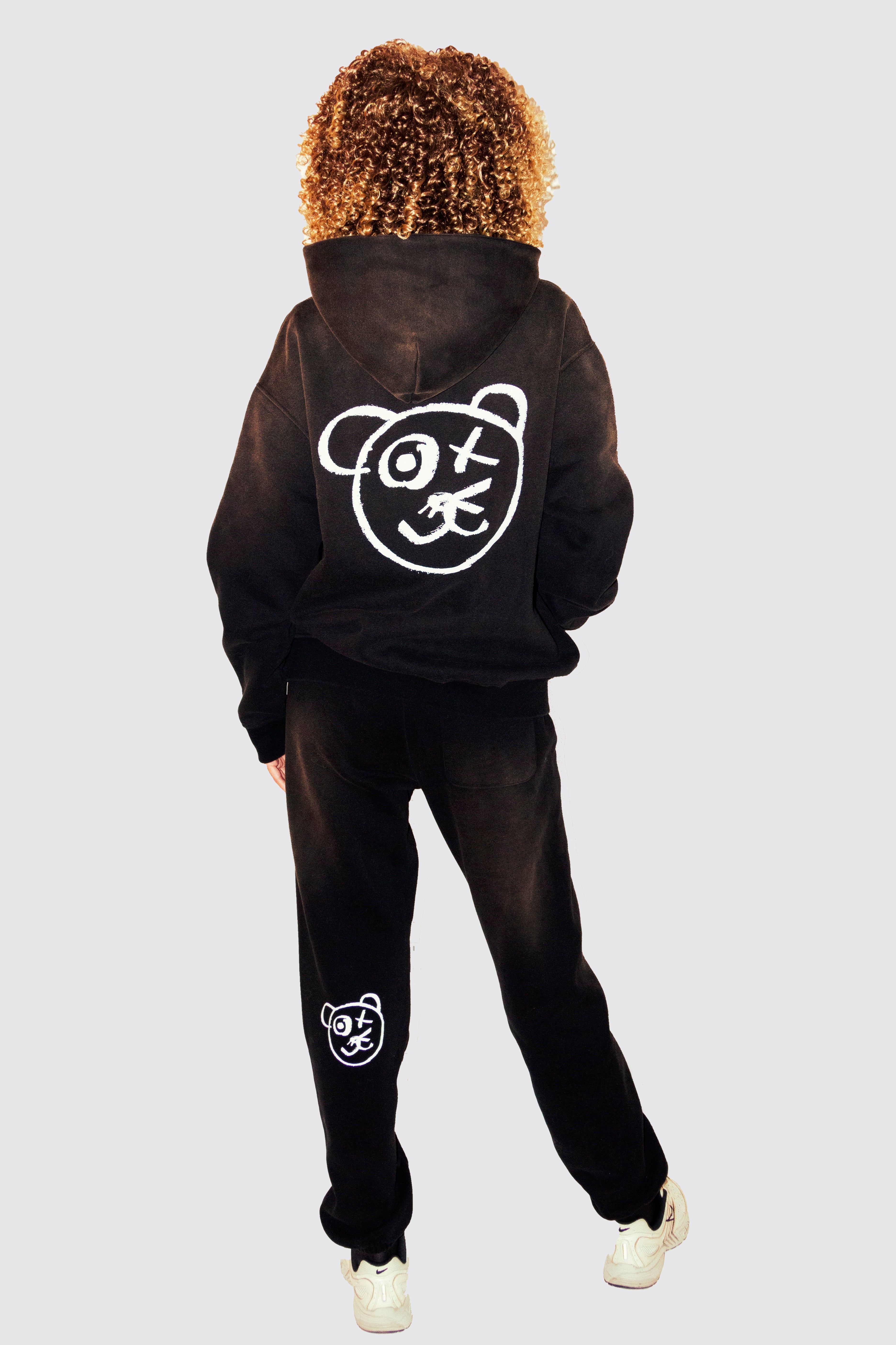 Graffiti Bear Cotton Espresso Vintage Wash Hoodie – xilonablue