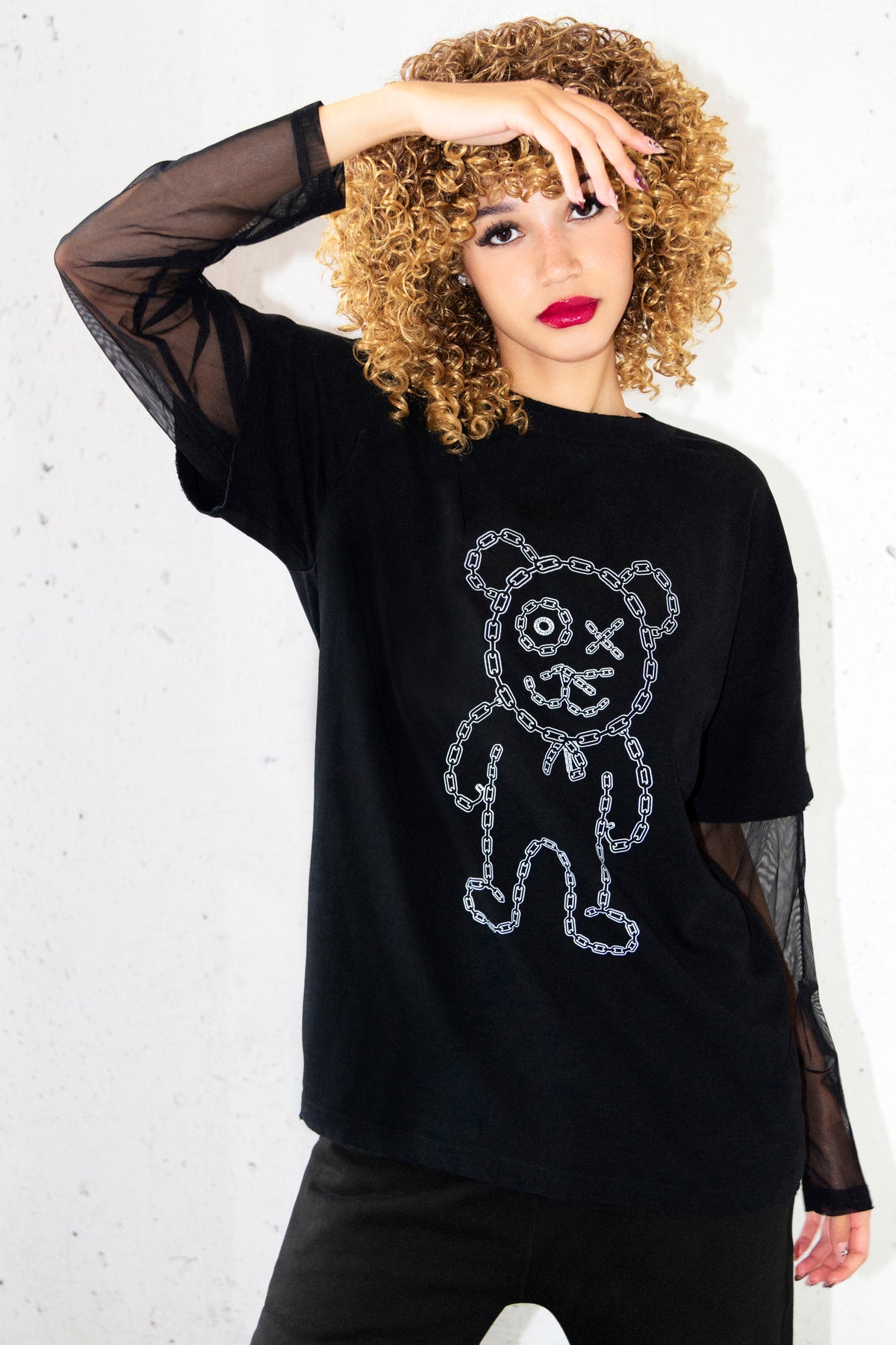 Graffiti Daddy Bear Chain Link Sheer Layer T-Shirt