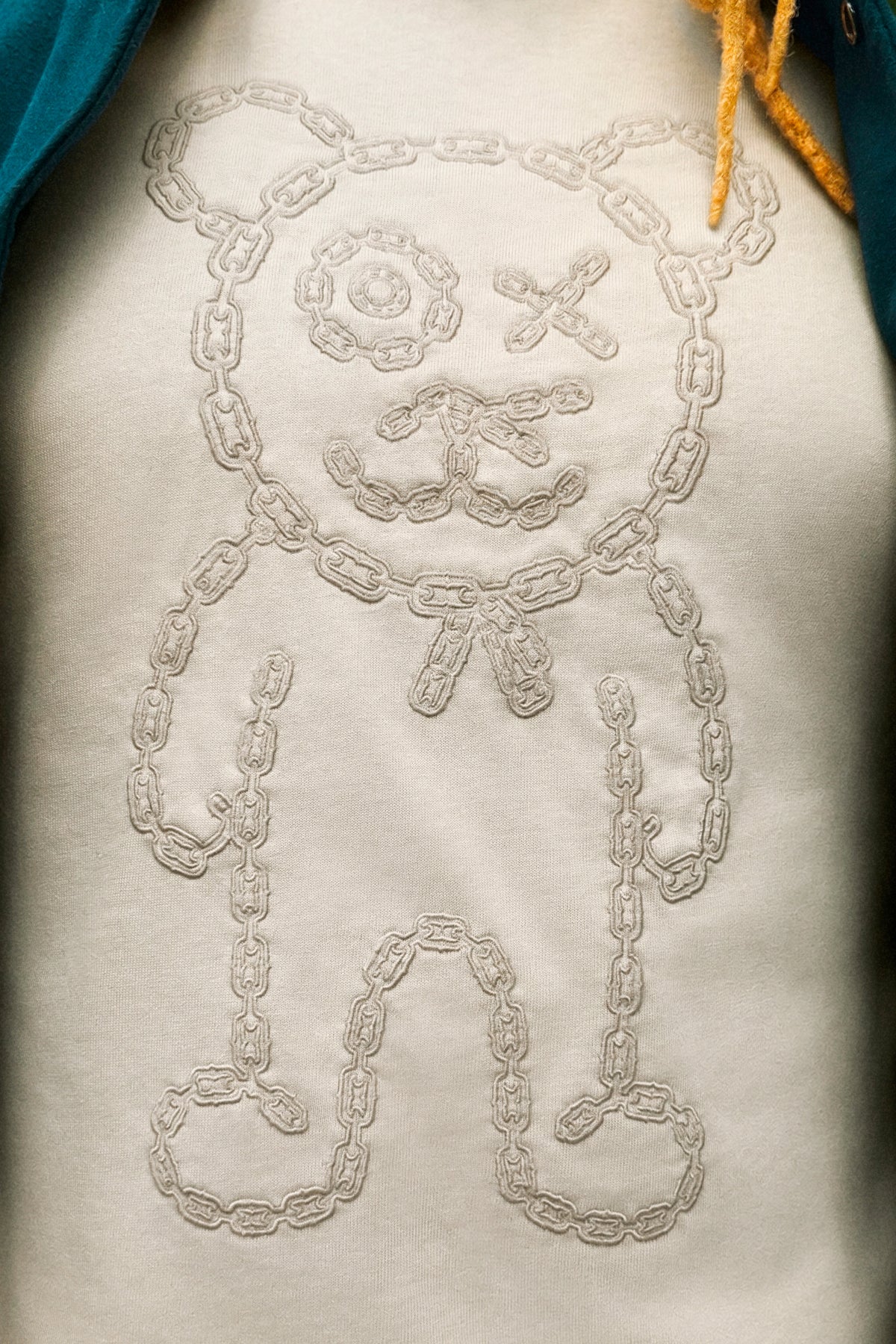 Universal Fit Graffiti Daddy Bear Organic Cotton Chain Link Embroidery Tee