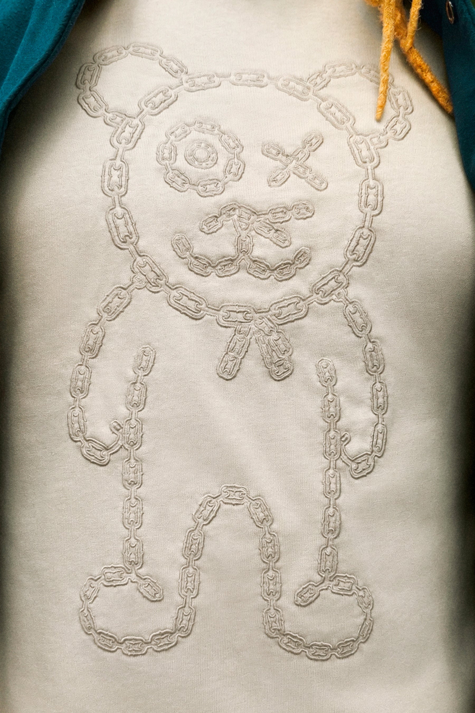 Universal Fit Graffiti Daddy Bear Organic Cotton Chain Link Embroidery Tee