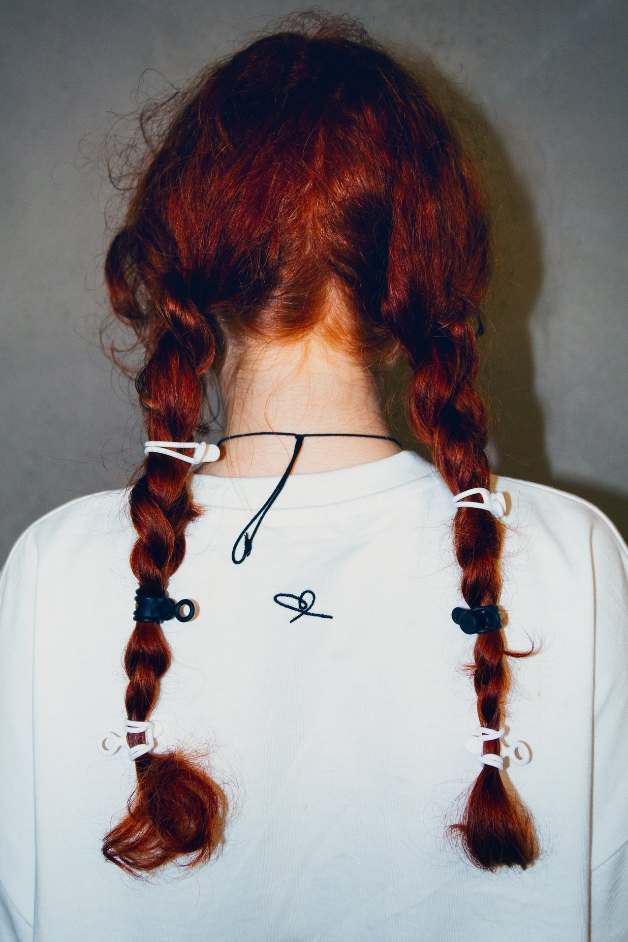 Graffiti Daddy Bear White Organic Cotton Black Chain Link Embroidery Tee