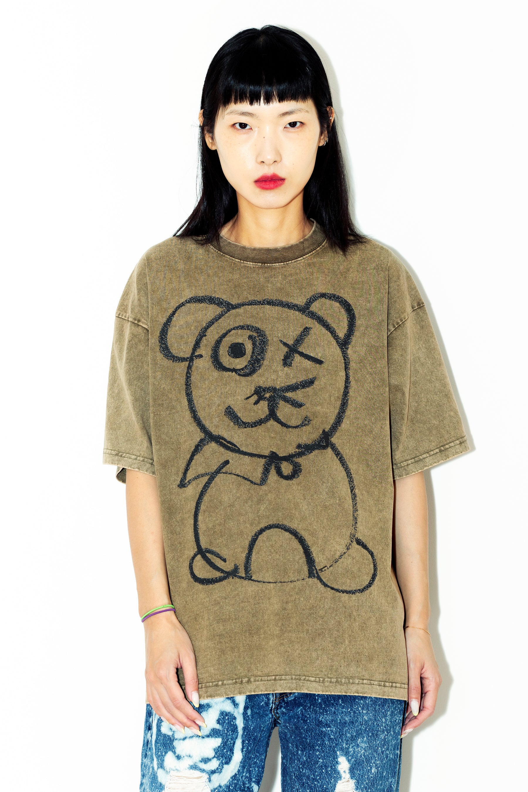 Graffiti Bear | Universal Olive Tee